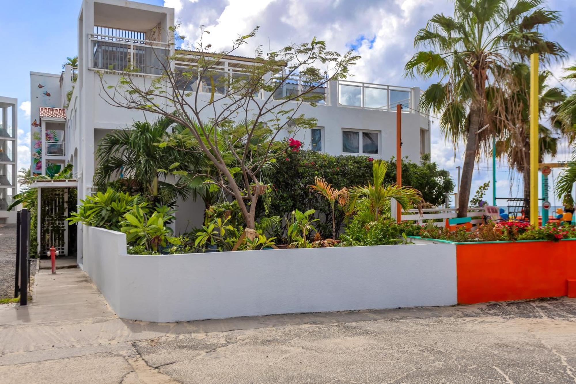 Maho Beach House - Grand Studio - Oceanview Suite Екстериор снимка